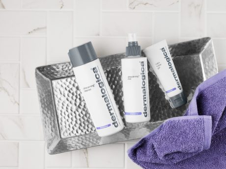UltraCalming Trio on Bathroom Tray with Towel